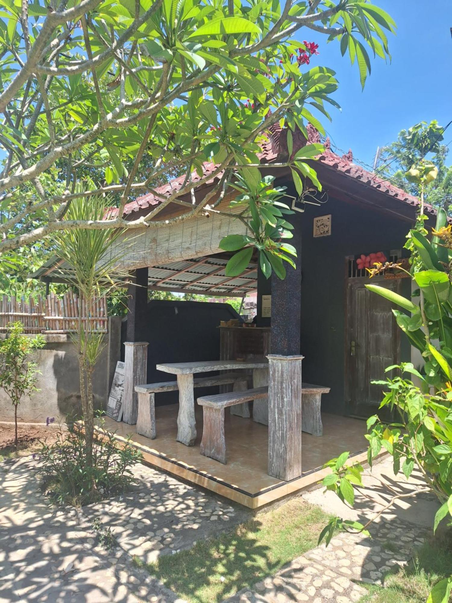 D'Waktu In House Lembongan Exterior foto